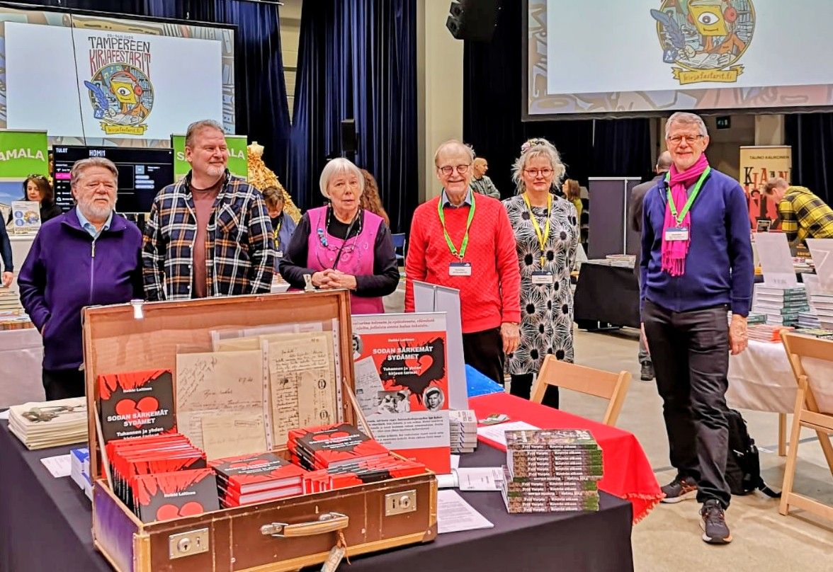 Kirjaniekan osaston kirjailijat Tampereen Kirjafestareilla 2025